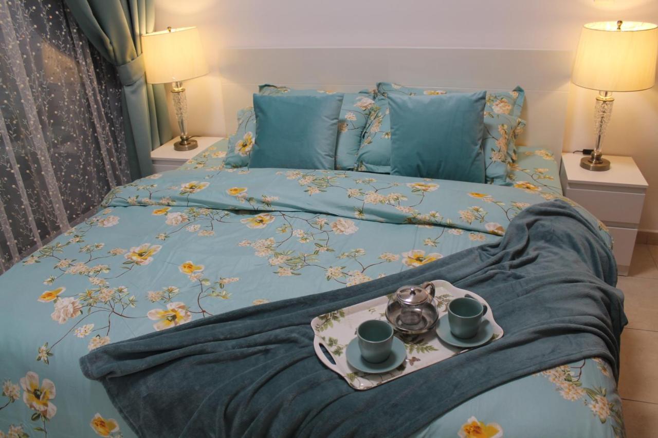 Newly Furnished One Bedroom Apartment Next To Metro & Beach In Marina Residence Dubai Exterior photo